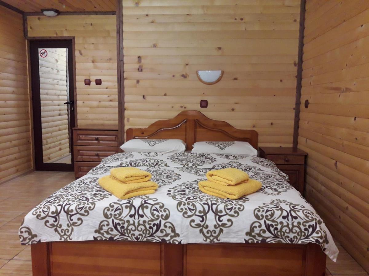 Guest House Chobaka ทริกราด ภายนอก รูปภาพ