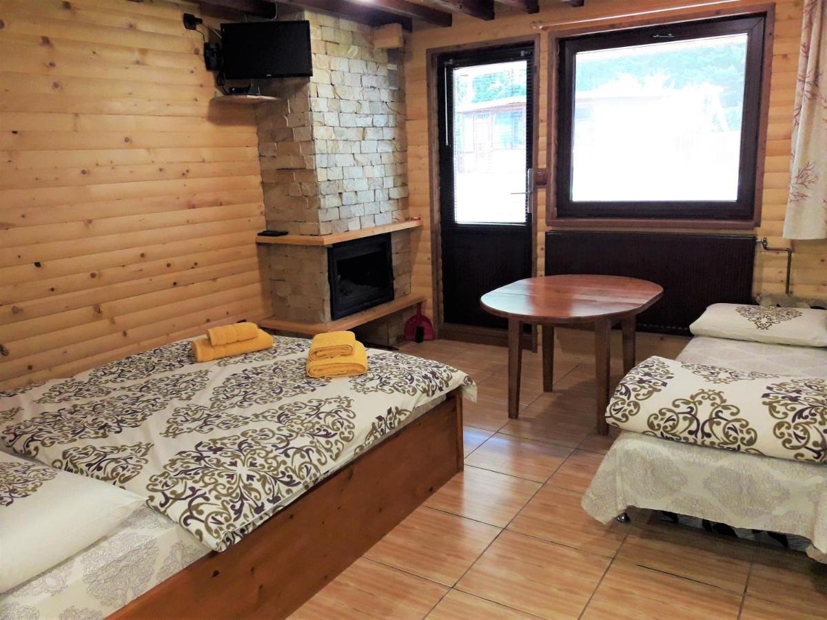 Guest House Chobaka ทริกราด ภายนอก รูปภาพ