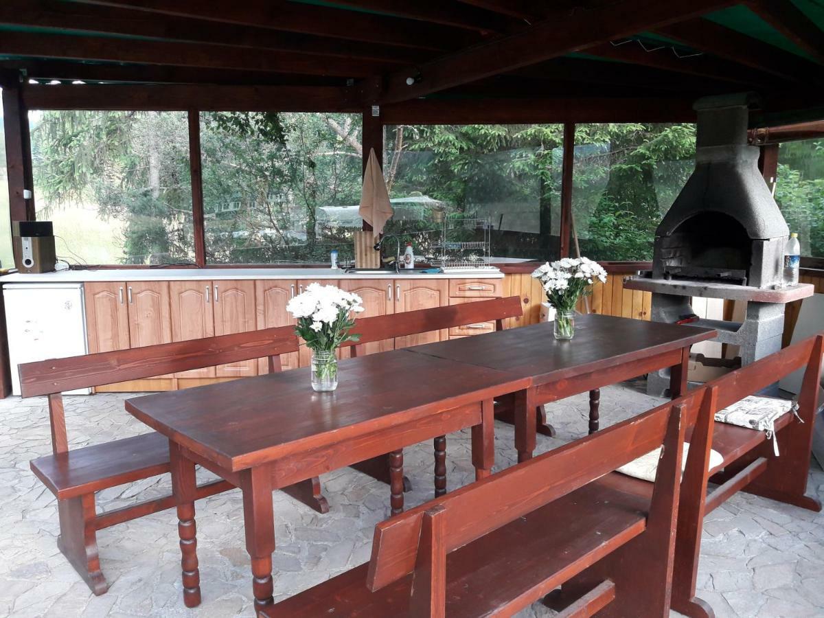 Guest House Chobaka ทริกราด ภายนอก รูปภาพ
