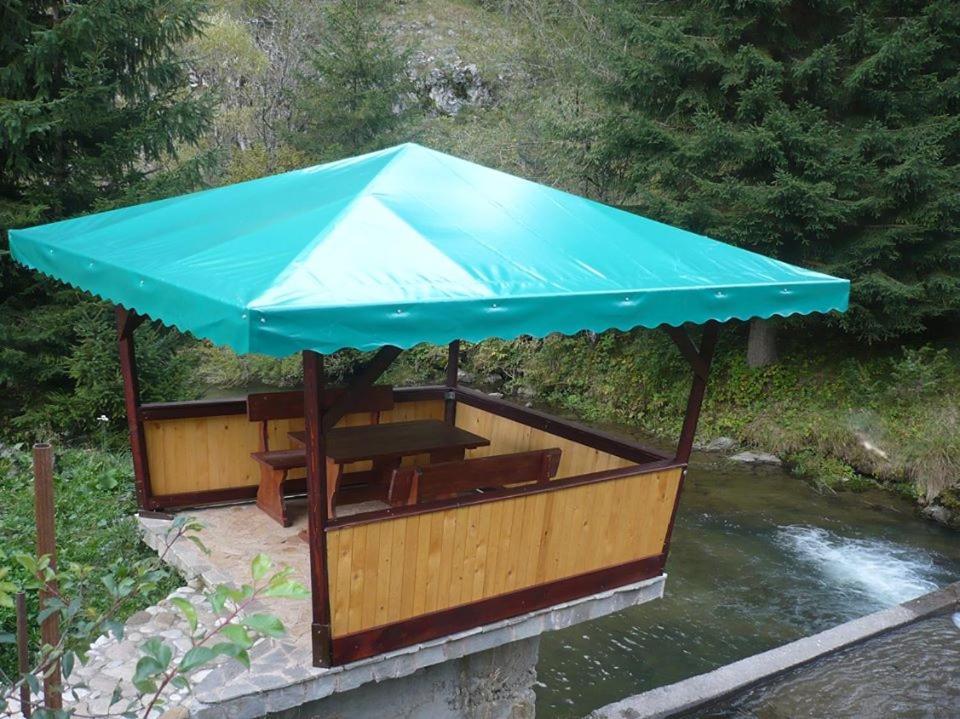 Guest House Chobaka ทริกราด ภายนอก รูปภาพ